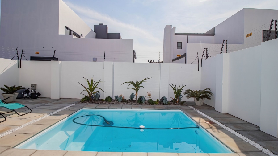 4 Bedroom Property for Sale in Sandown Western Cape